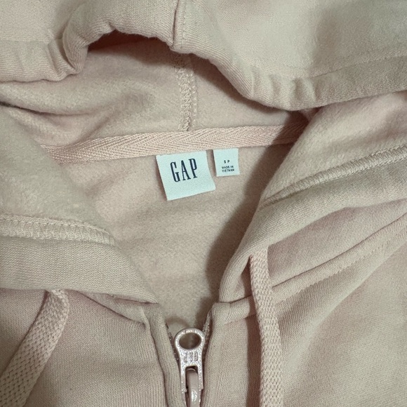 GAP Sweatsuit - Picture 3 of 4